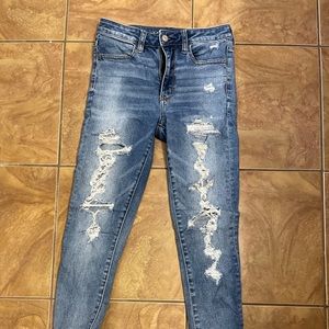 COPY - American eagle distressed jeans